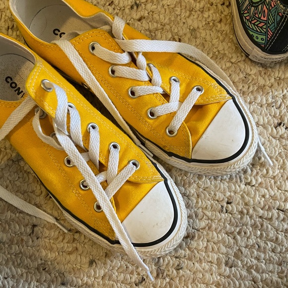 ⭐️Converse Bundle⭐️ - Picture 3 of 5